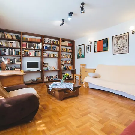 Spacious And Cozy House Bakula *