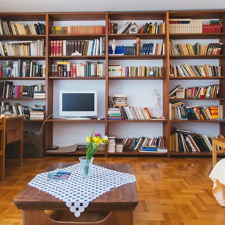 Apartament Spacious And Cozy House Bakula