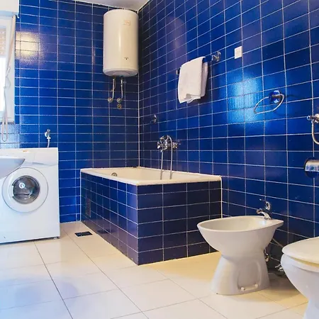 Spacious And Cozy House Bakula Apartament