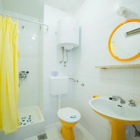 Spacious And Cozy House Bakula 아파트 오미스
